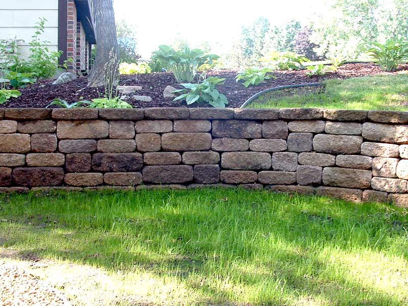 garden retaining wall Burnsville, MN