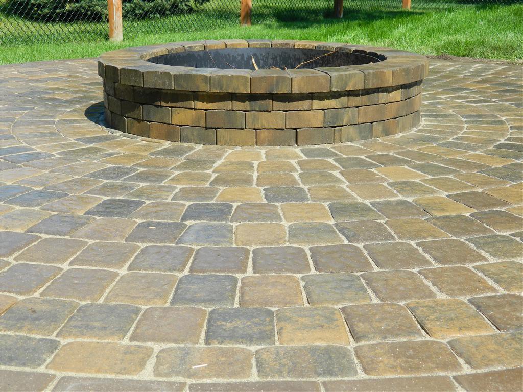 Tall paver fire pit